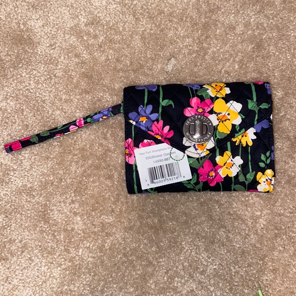 NWT Vera Bradley Wristlet